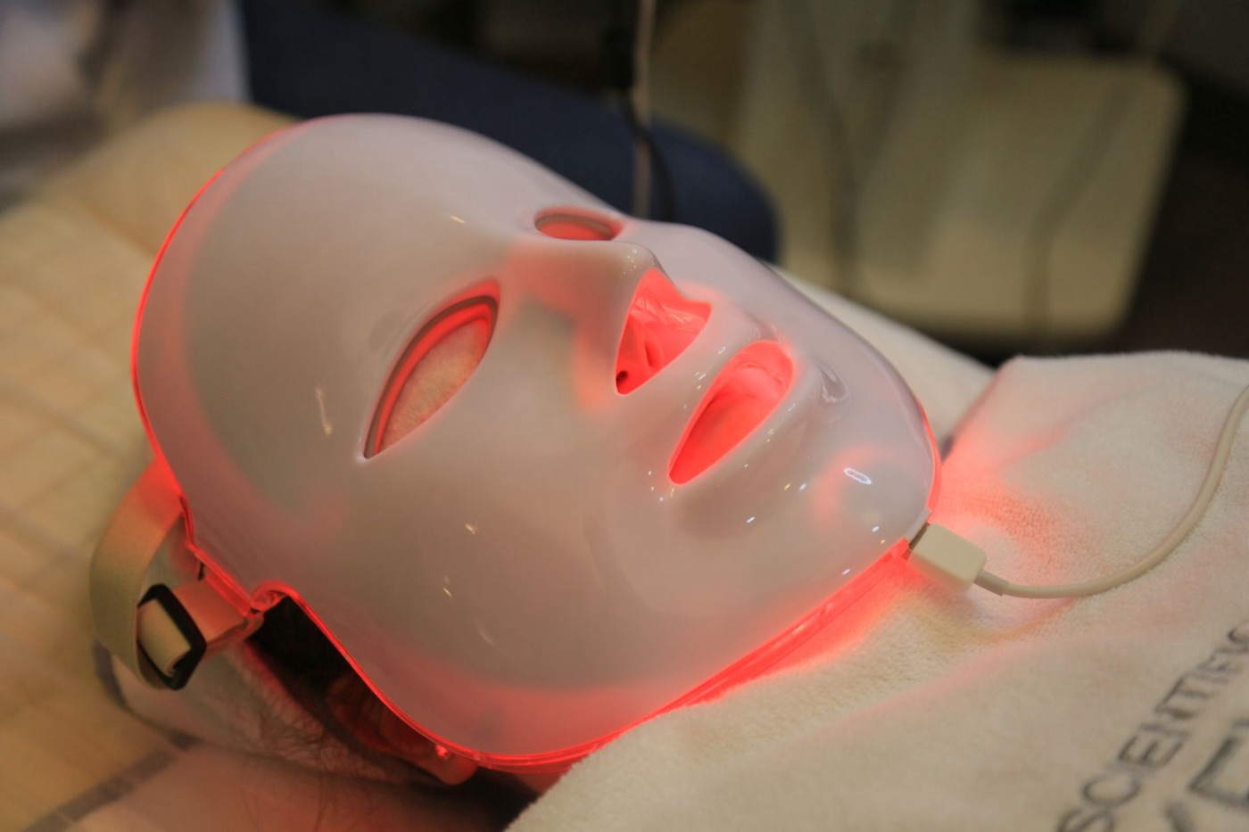 Reset or maintain: why LED light therapy and hydrodermabrasion sit at different layers